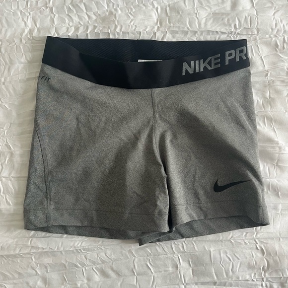 Gray Nike Pro Spandex Shorts Size S (Gently Used) - Picture 1 of 3